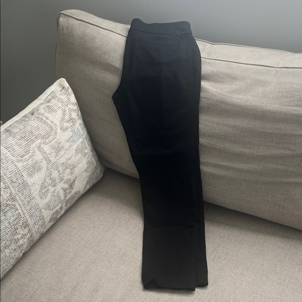 Like new. Anne Klein everyday leggings